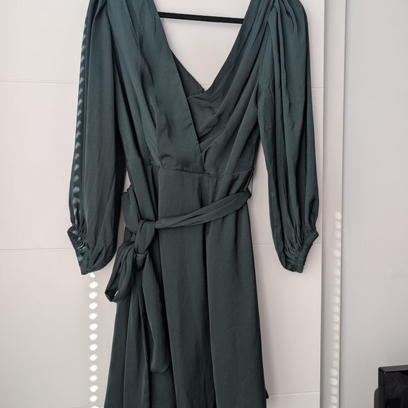 Banana Republic Dark Green Long Sleeve Dress - Picture 1 of 2